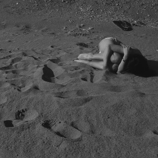 Η ανήσυχη, ερωτική φωτογράφος (ή μήπως ποιήτρια;) του ελληνικού instagram