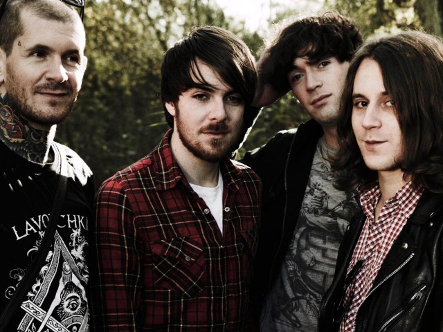 Pulled Apart By Horses – Blood