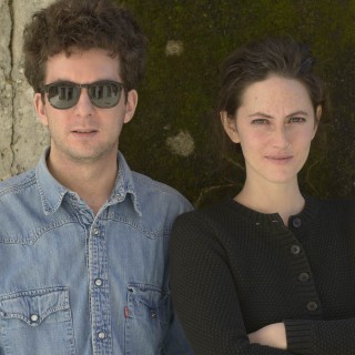 Ένα ζευγάρι μετέτρεψε το διαμέρισμά του σε γκαλερί