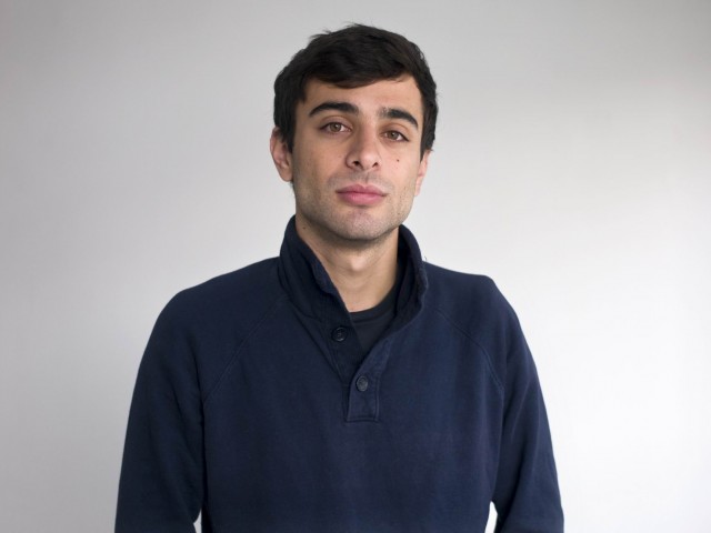 Η «γενιά των 700 ευρώ» αντεπιτίθεται