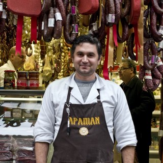 Ο παστουρμάς του Αραπιάν και οι σούπες του Μελίλωτου