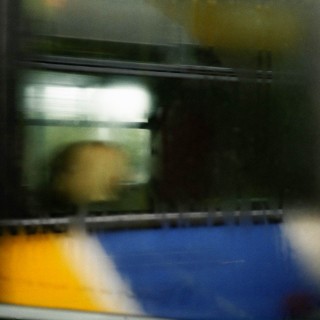 Άγνωστος πυροβόλησε λεωφορείο με αεροβόλο