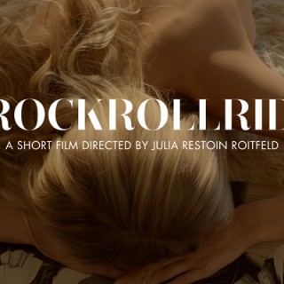 Τα παπούτσια του Weitzman για τη νέα σεζόν και ένα video με πολύ ξανθό μαλλί…