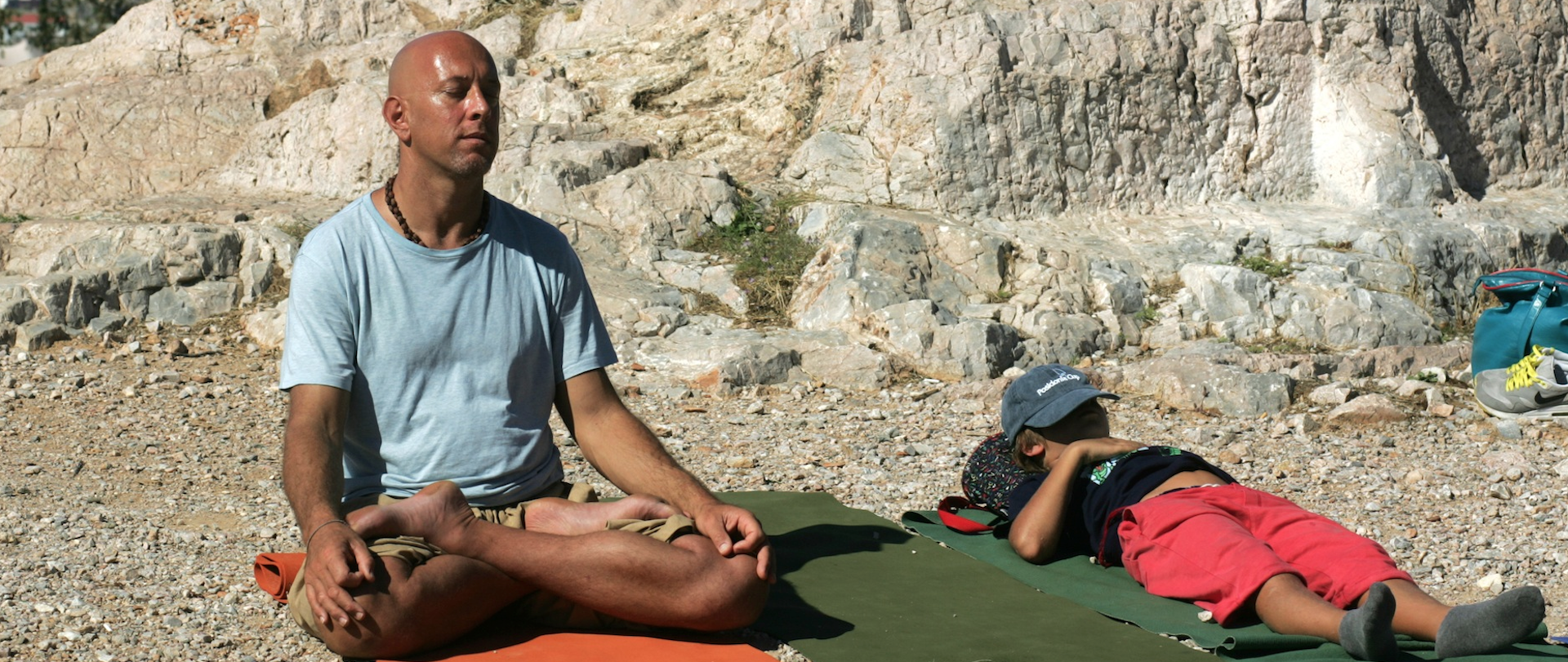 Οι Αθηναίοι γιόγκι στον Ιερό Βράχο