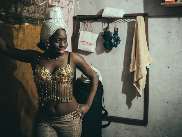 Σάλσα, πούρα και Τσε Γκεβάρα στο κέντρο της Αθήνας