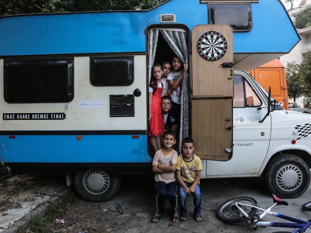 Ένα καραβάνι που συλλέγει ιστορίες ανά την Ελλάδα