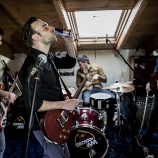 Οι BrightSide είναι οι νικητές του πρώτου Red Bull Bedroom Jam