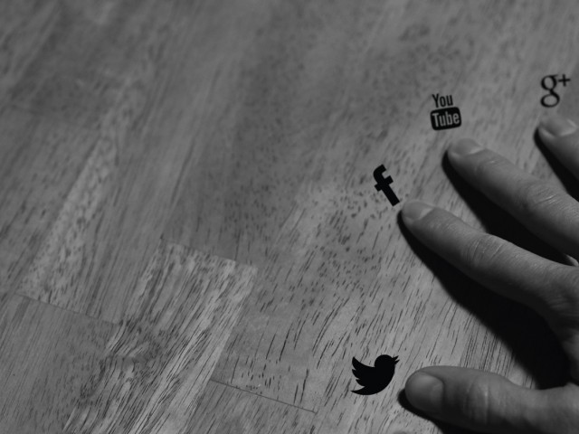 Πόσα και ποια social media μπορείτε να διαχειριστείτε; (μέχρι 5 επιλογές)