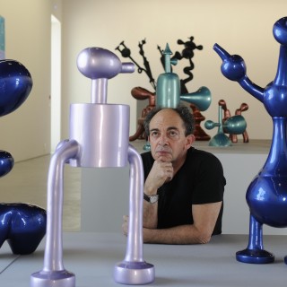 Ο Μαρκ Χατζηπατέρας εκθέτει την τελευταία του συλλογή στη γκαλερί Φουγάρο του Ναυπλίου