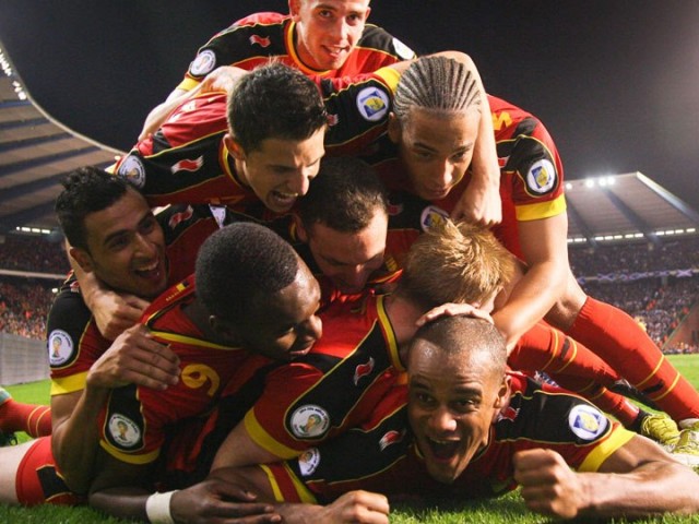 Η Μανίνα Ντάνου κοιτάει την μπάλα, δεν βλέπει ποδόσφαιρο