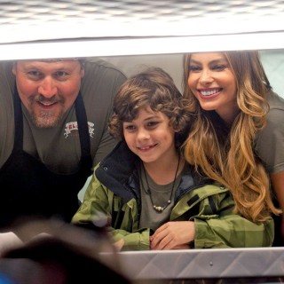 Ένας Σεφ τρώει λάχανο τους Αναλώσιμους