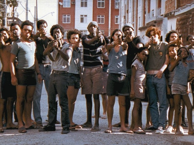 Τα τρία Φ του 20ου Παγκοσμίου Κυπέλλου – FIFA, Φαβέλες, Φακελάκια