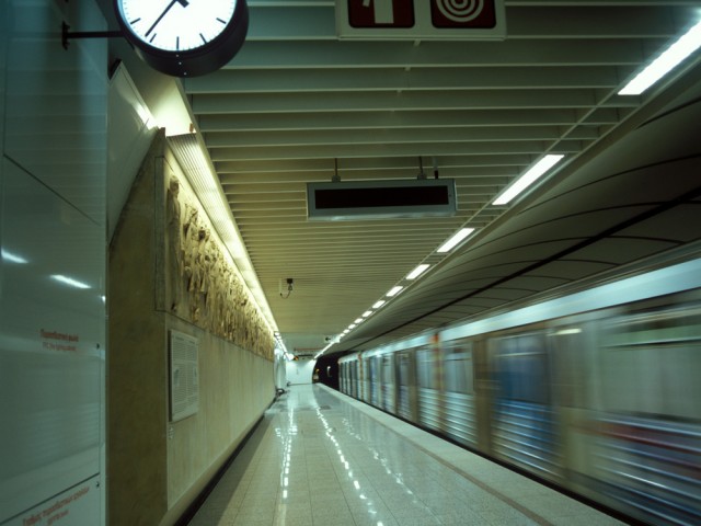 Εξαρθρώθηκε σπείρα που «ξάφριζε» επιβάτες του μετρό