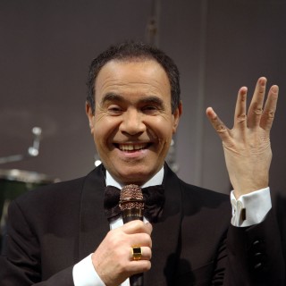 «Είμαι ο Αντώνης Παρασκευάς και θέλω να σας πω ότι είμαι καλά»