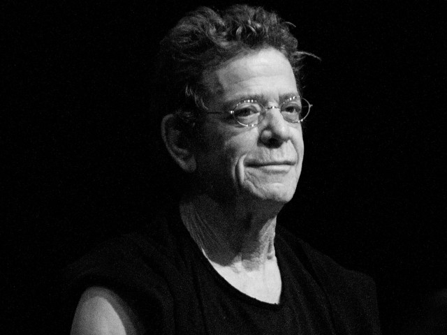 Ο Lou Reed διαβάζει Edgar Allan Poe