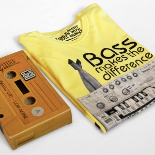 Τα πιο «μουσικά» ελληνικά t-shirts χωράνε σε μία κασέτα βγαλμένη από τα 80s