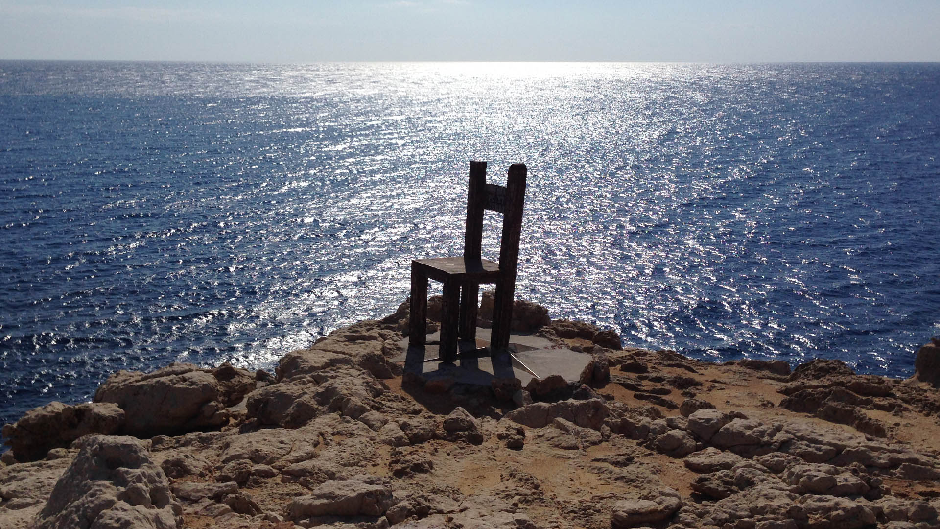 Η δήμαρχος της Γαύδου έβαλε λουκέτο στο δημαρχείο