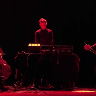 Ταλαντώσεις, βόμβοι και χορδές στο ιστορικό κέντρο της Αθήνας