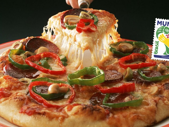 Η τιτανομαχία του online delivery την περίοδο του Μουντιάλ