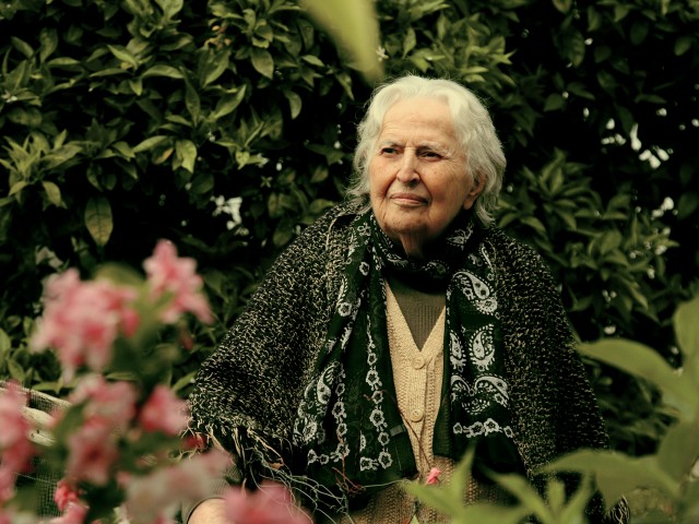 Η κυρία Ασπασία έχει ζήσει τον 2ο Παγκόσμιο, τον εμφύλιο, τη χούντα και τη σημερινή κρίση