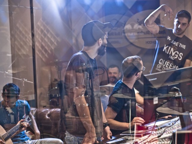 Οι νικητές του Red Bull Bedroom Jam ηχογραφούν στο Λονδίνο