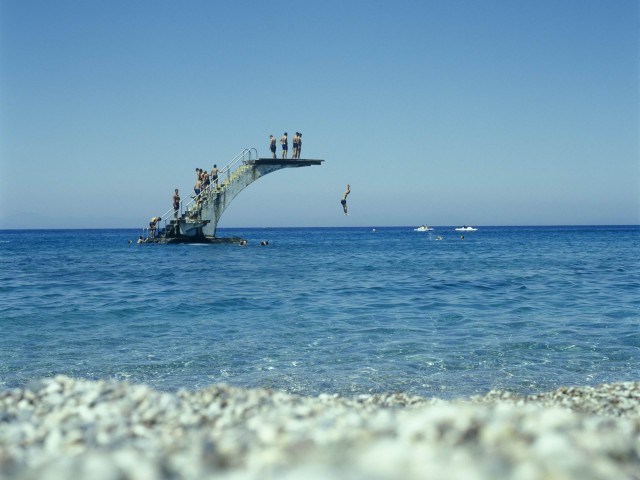 Αυτά είναι τα καλοκαίρια μας- 01