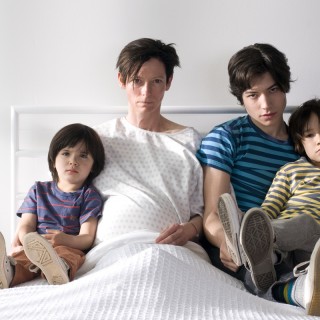 Ταλαντούχα κορίτσια στην καρέκλα του σκηνοθέτη