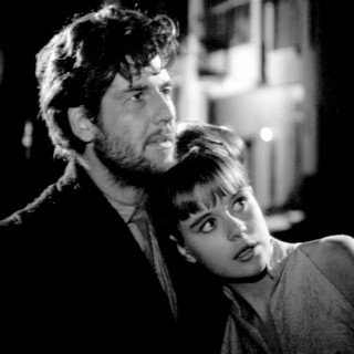 Ιδανικό για Θερινό: «Κορίτσια στον Ήλιο»